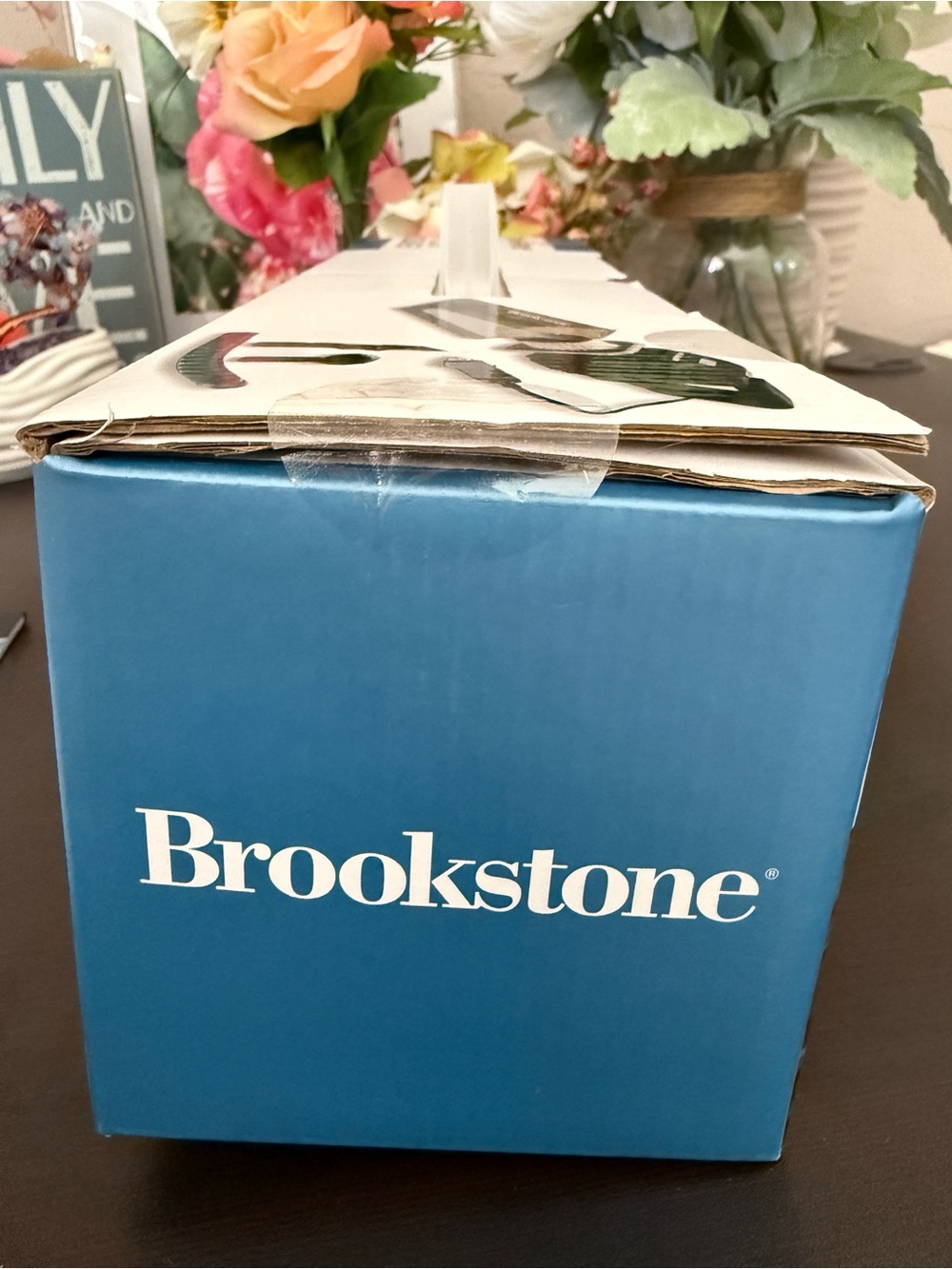 ππ BROOKSTONE CAR VACUUM CLEANER. BRAND NEW SEALED IN BOX! - Picture 12 of 12